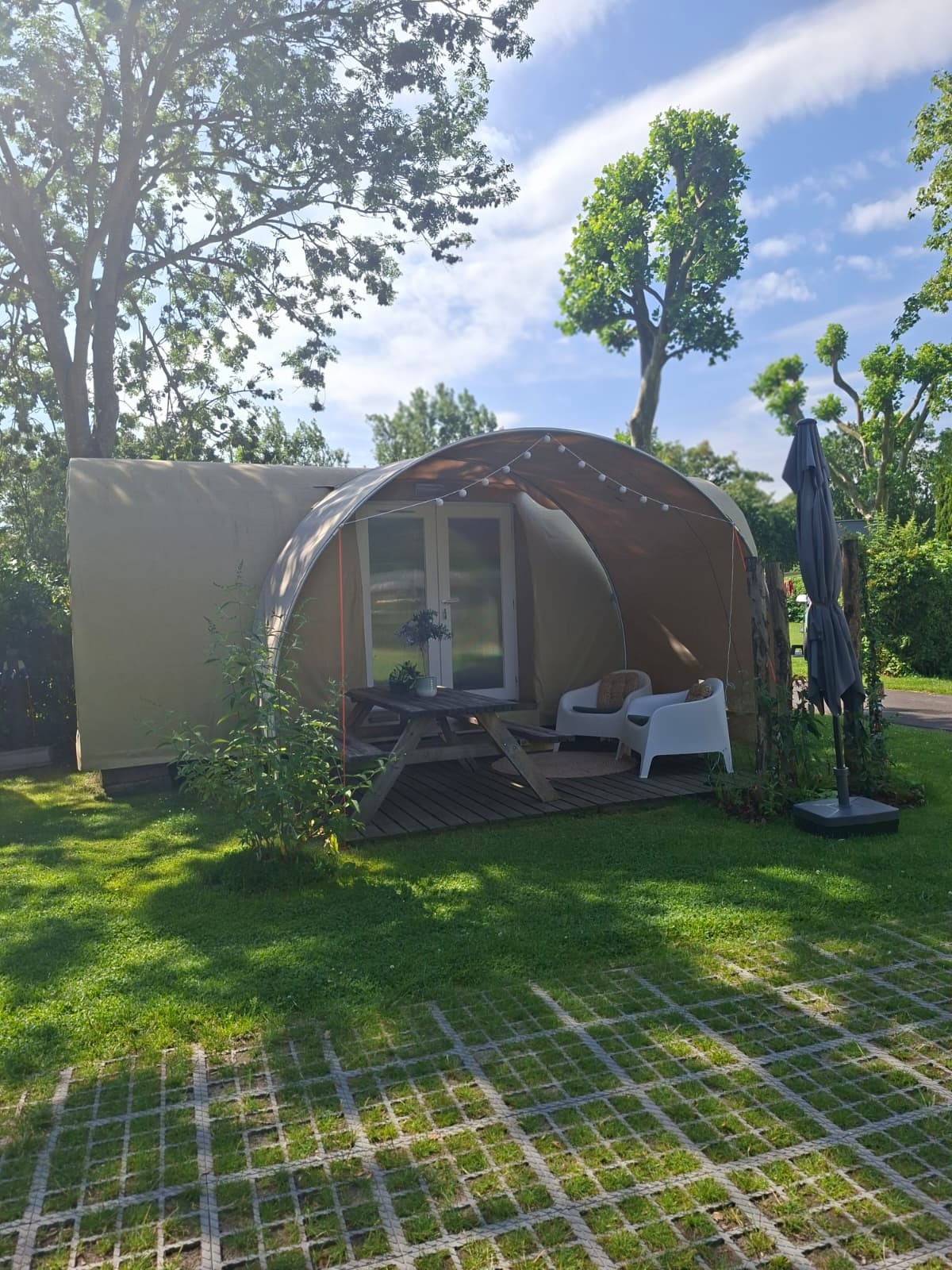 Coco tent huurtent boeken op vakantiepark delftse hout in delft