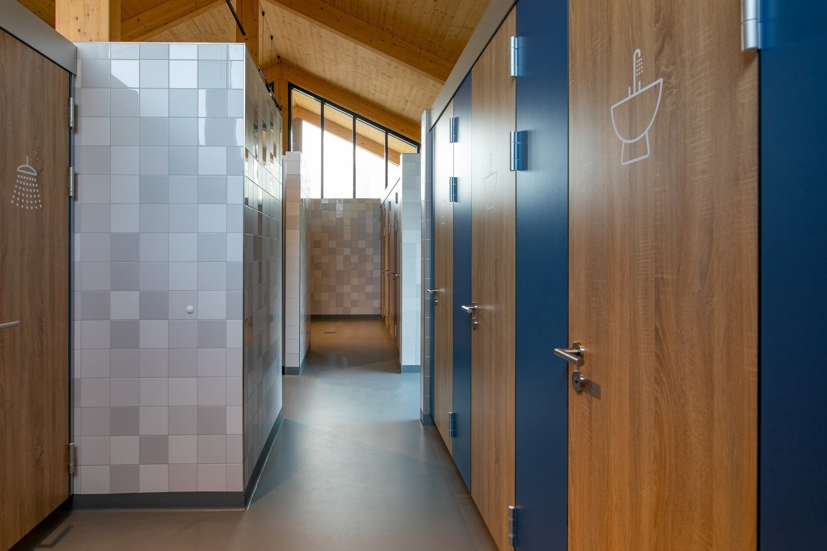 Sanitairgebouw 35