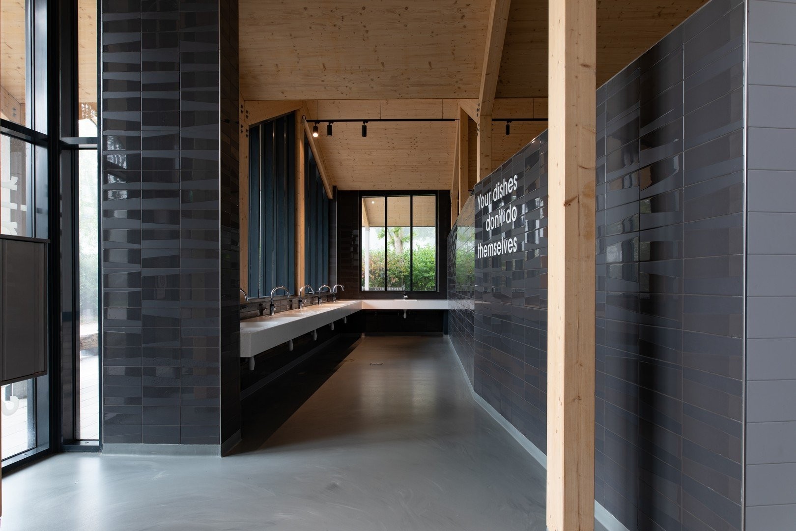 Sanitairgebouw 51